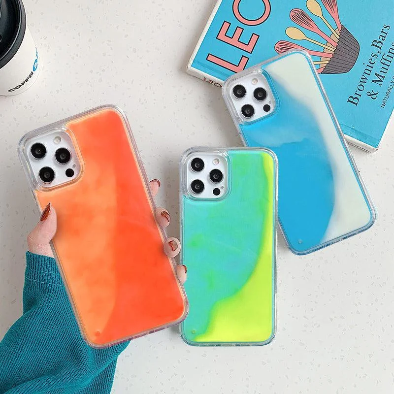 Quicksand Luminous Phone Case For iPhone 12 11 12 Pro Max XR XS Max X 7 8 Plus 12 Mini 12Pro 12 11 Glitter Neon Sand Back Cover