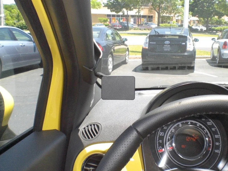 Left Pillar Mount for Fiat 500