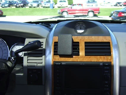 Center Dash Mount for Chrysler Aspen