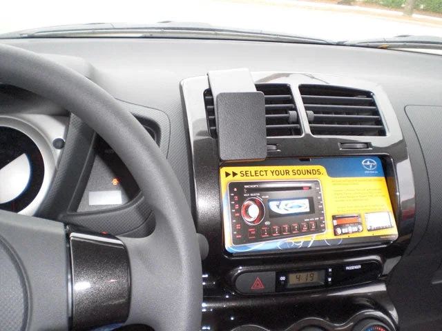 Center Dash Mount for Scion xD