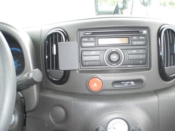 Center Dash Mount for Nissan Cube