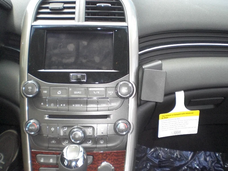 Angled Dash Mount for Chevy Malibu