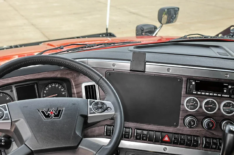 Center Dash Mount for Western Star 4700/4900/5700